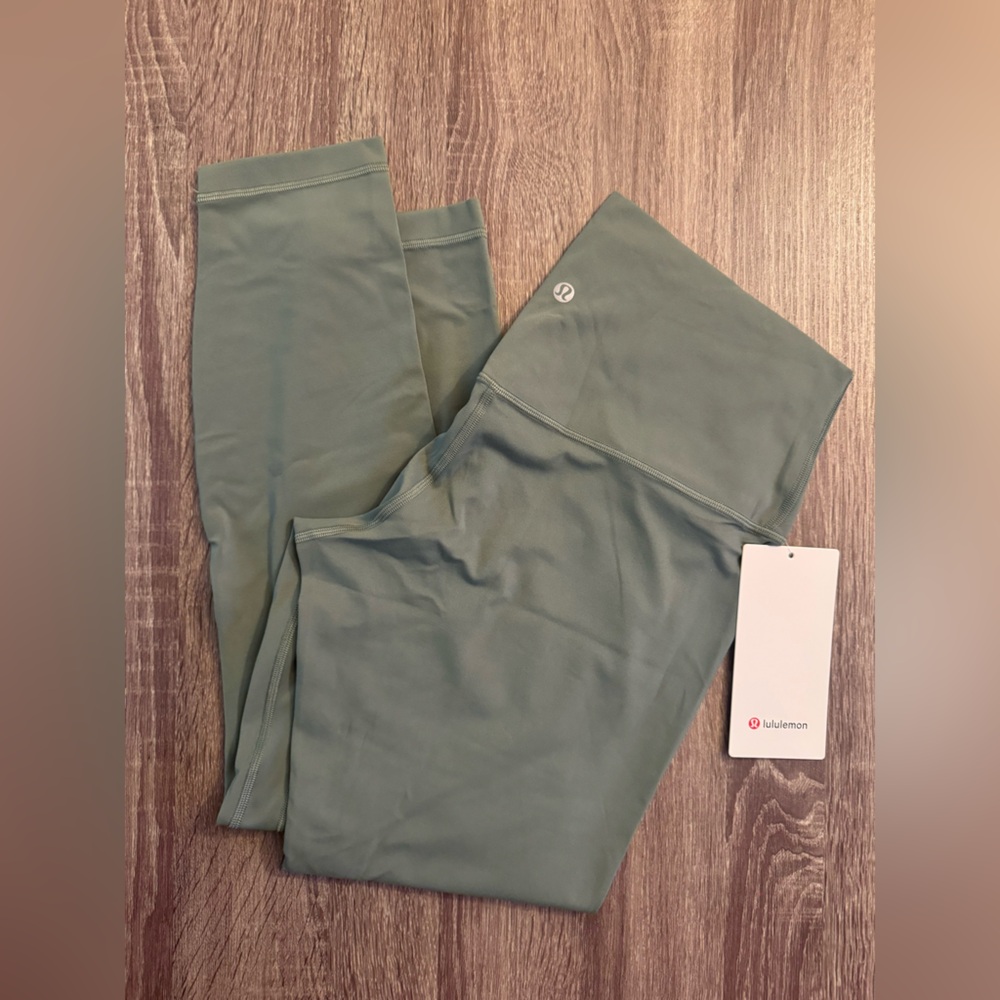New Lululemon Align high rise pant 25” Light Green. Grey Eucalyptus.Size 10. - Picture 8 of 9